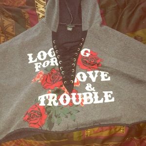 Cropped rue 21 hoodie